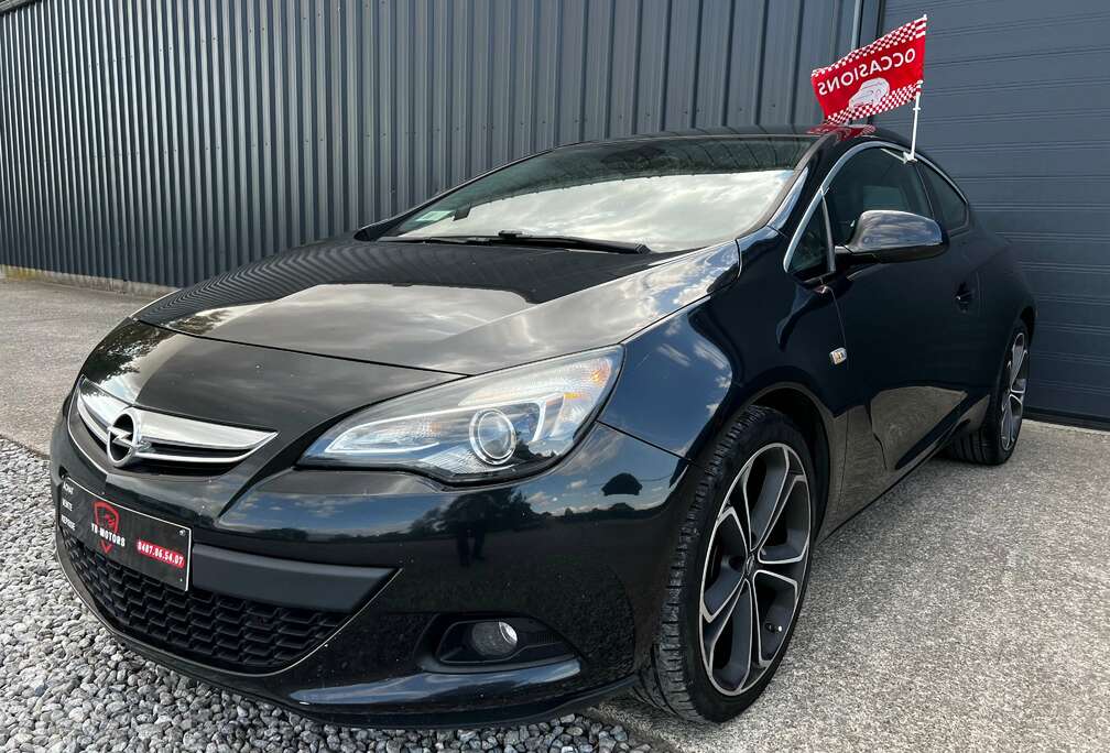 Opel Astra GTC 2.0 CDTi/ OPC LINE/ NEW DISTRIBUTION / FULL OPTIONS