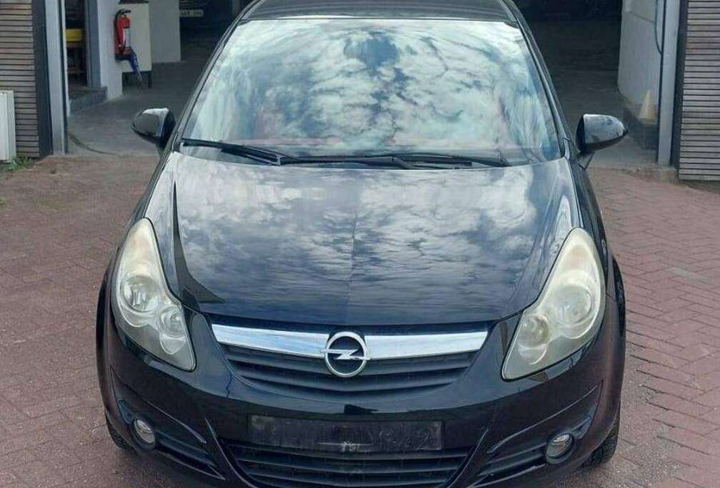 Opel Corsa 1.0i Enjoy Prête à immatriculer!!