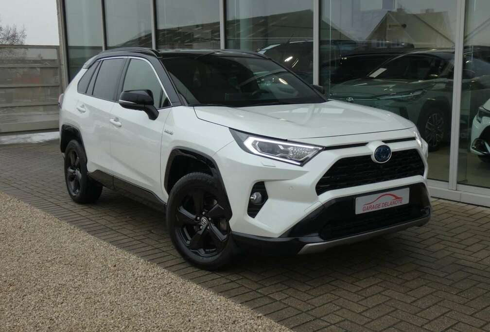 Toyota Hybrid *AWD 4X4* 1650kg sleep 360Camera Leder
