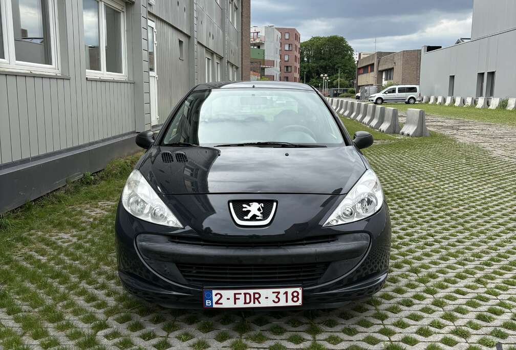 Peugeot 1.1i X-Line