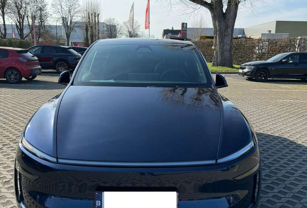 Tesla Model Y 78.9 kWh Launch Edition