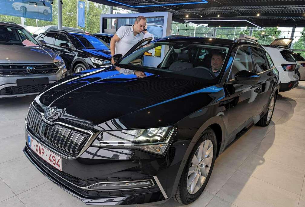 Skoda Superb Combi PHEV 1.4 TSI Ultimate  DSG (160 kW)