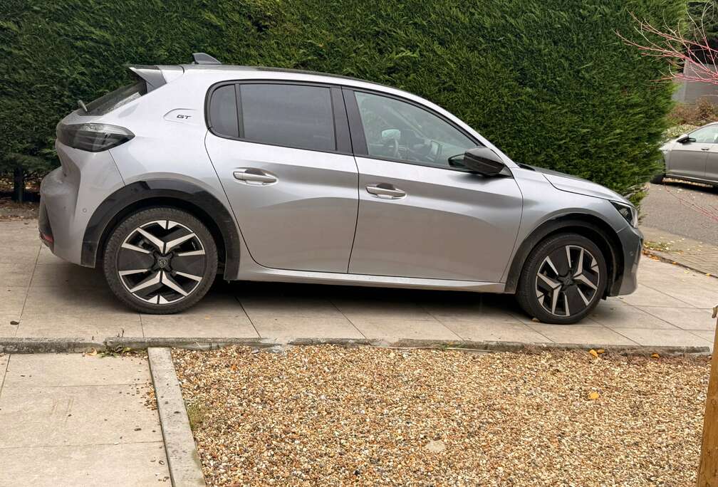 Peugeot 208 1.2 PureTech GT (EU6.4)