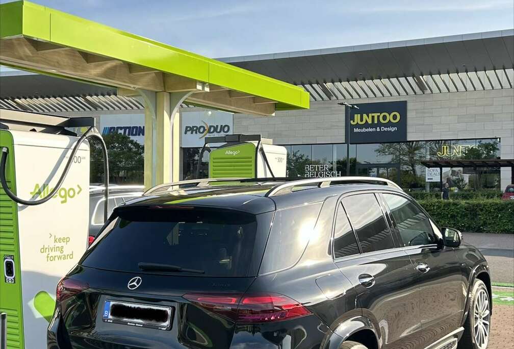 Mercedes-Benz de 4-Matic PHEV Business Solution