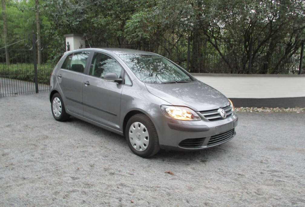 Volkswagen Golf Plus 1.4  34.000 KM .