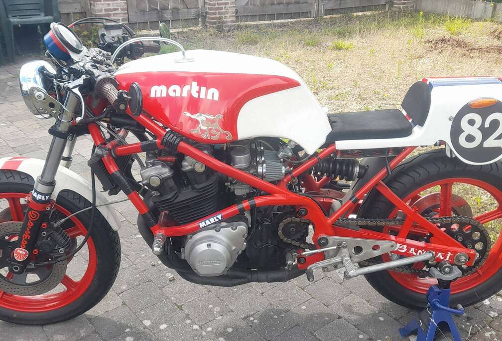 Honda Bol d\'or 1100 R met kader Martin
