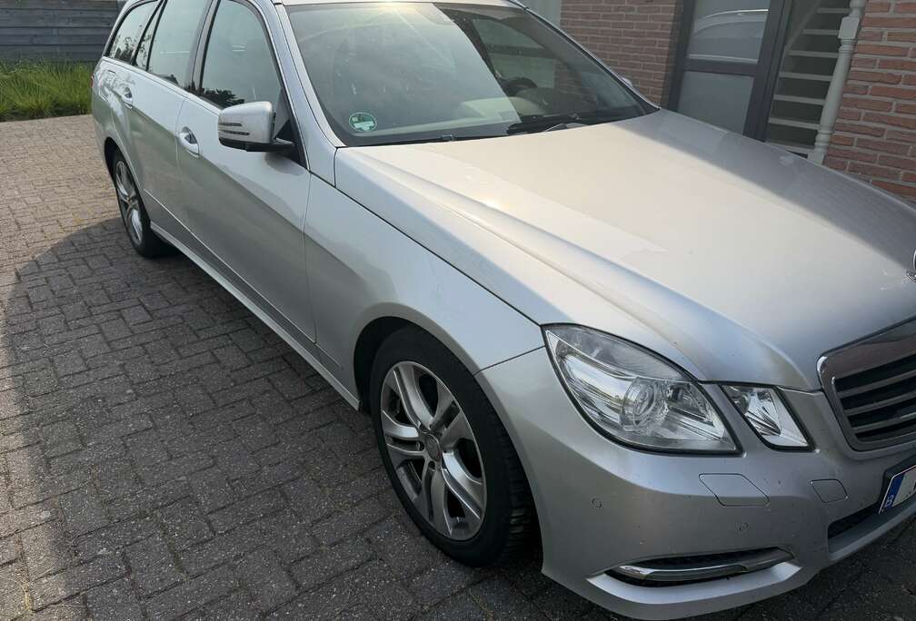 Mercedes-Benz E 200 BE Avantgarde