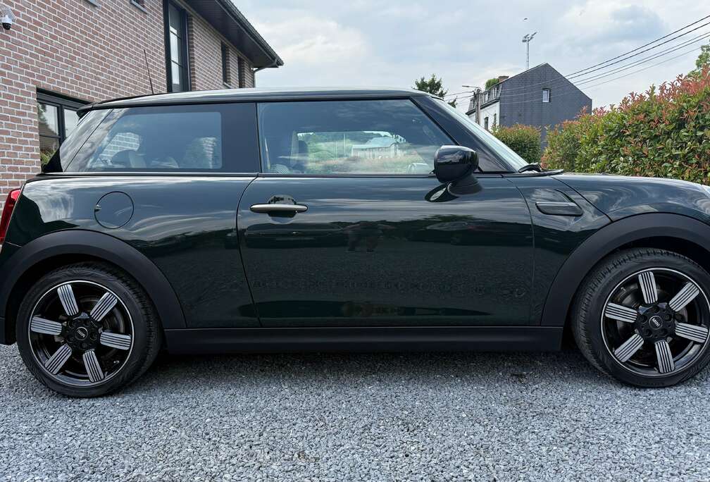 MINI 1.5A Serie Speciale RESOLUTE