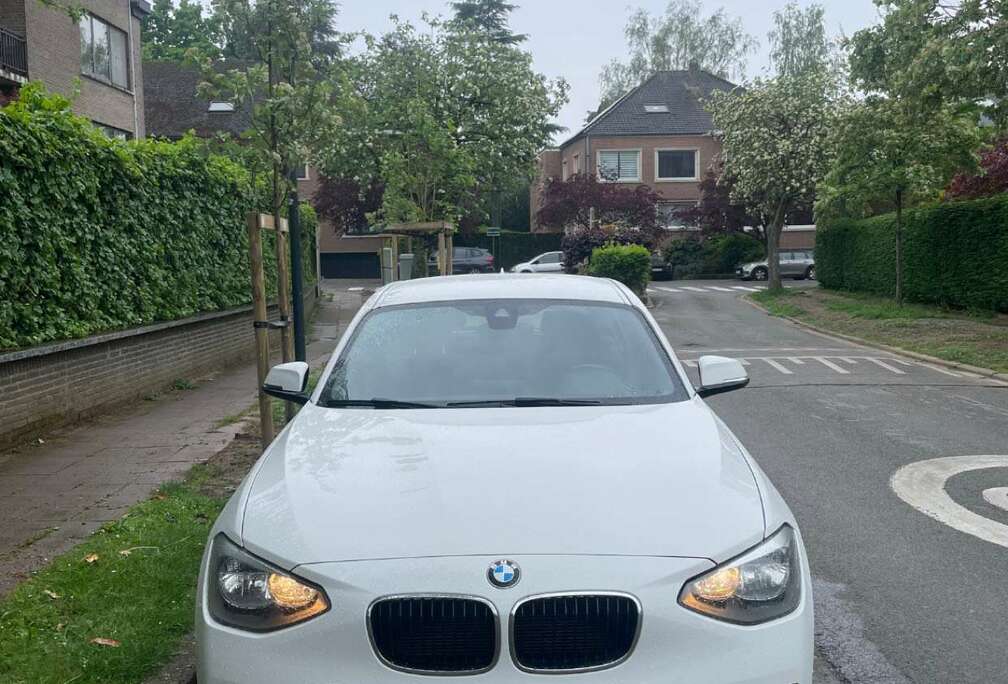 BMW 114i 102 ch Sport