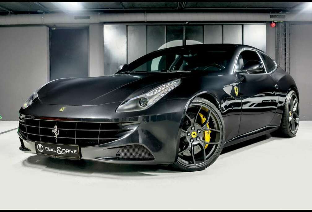 Ferrari 6.2 V12 4RMNOVITECGRIGIO GRANITOPANOKAM