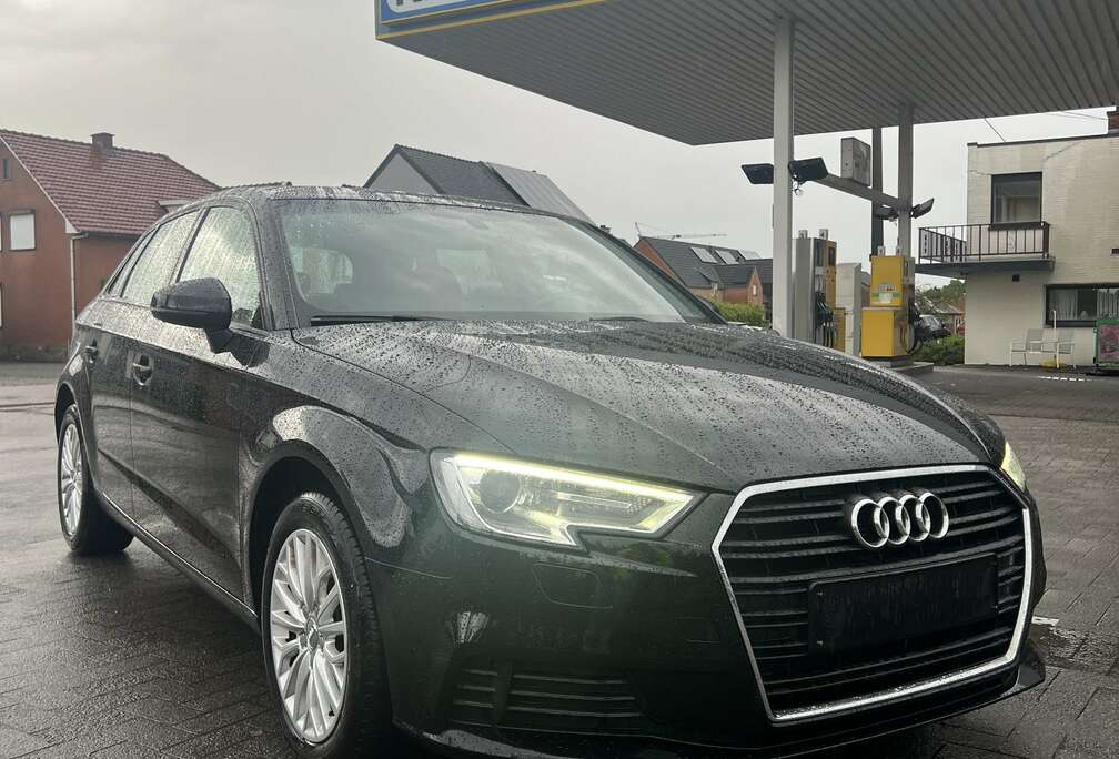 Audi Sportback 1.6 TDi Business Edition S tronic