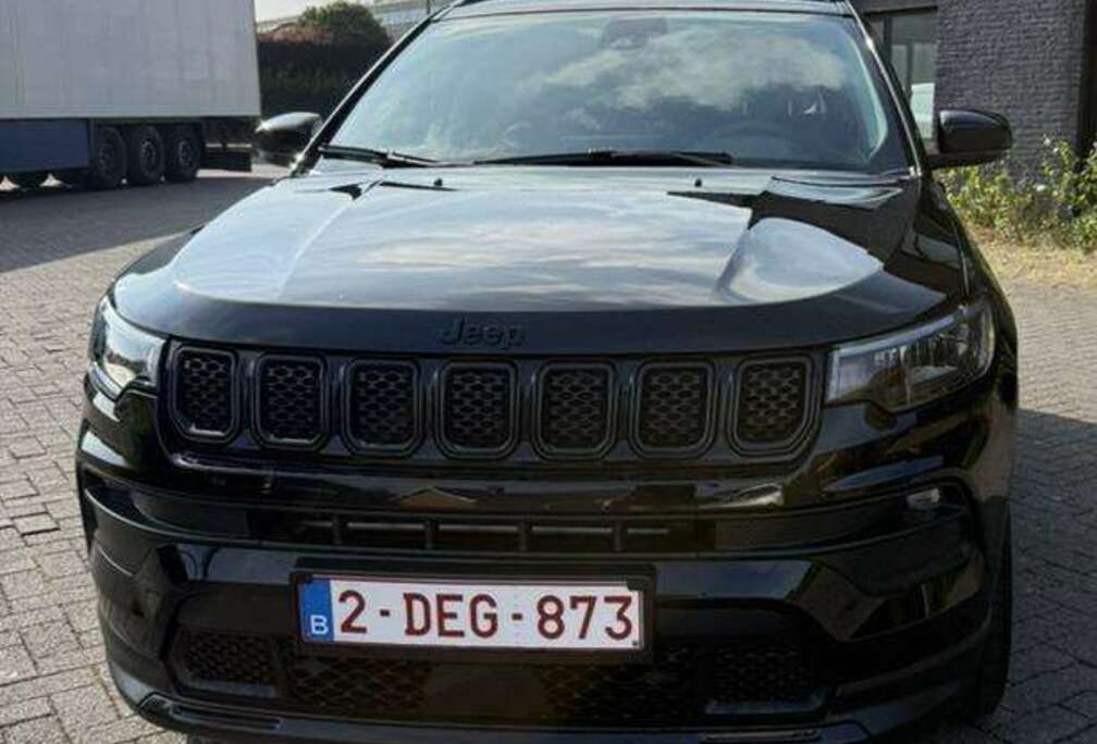 Jeep Compass 1.5 Turbo MHEV Night Eagle DCT