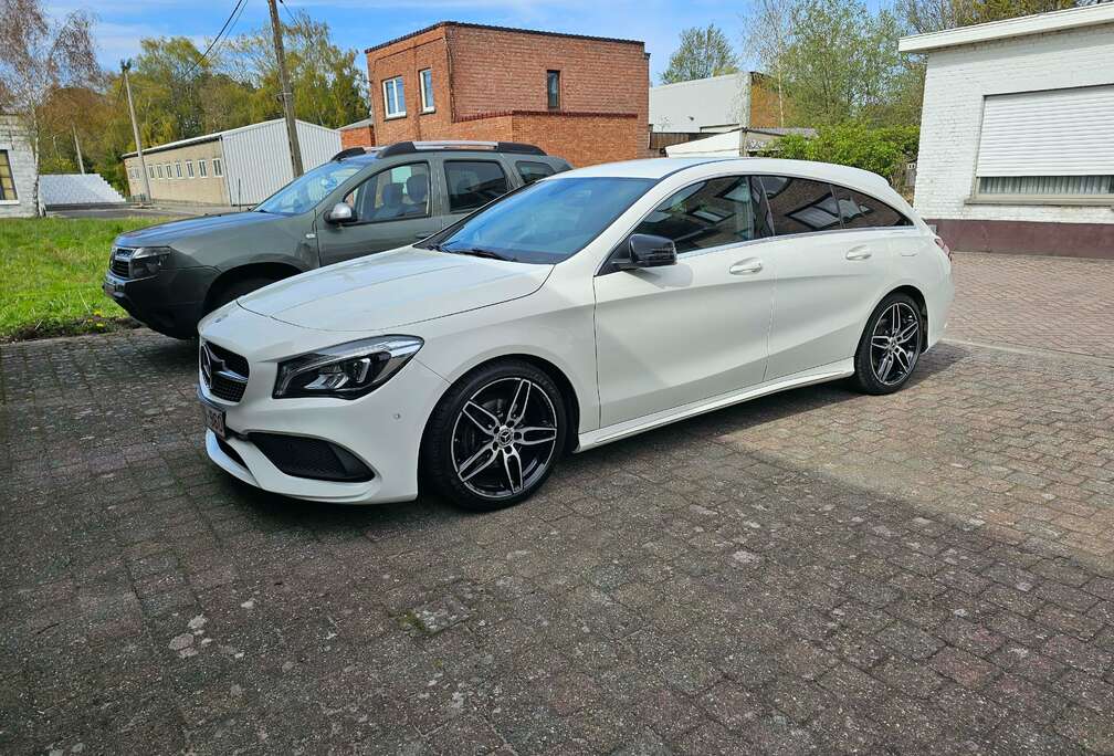 Mercedes-Benz CLA 180 Automaat AMG Pack