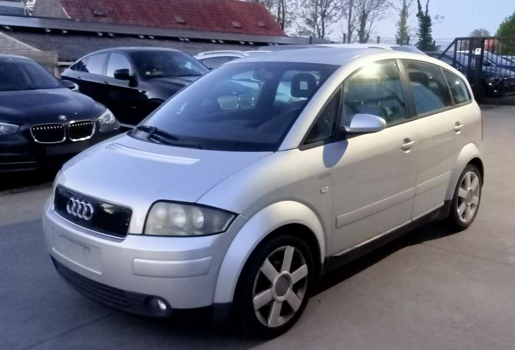 Audi A2 1.4i 16v    HANDELAAR/EXPORT