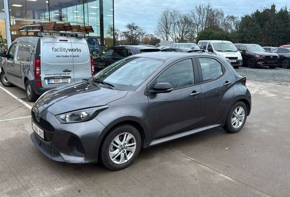 Mazda Hybrid VVT-i Centre-Line CVT