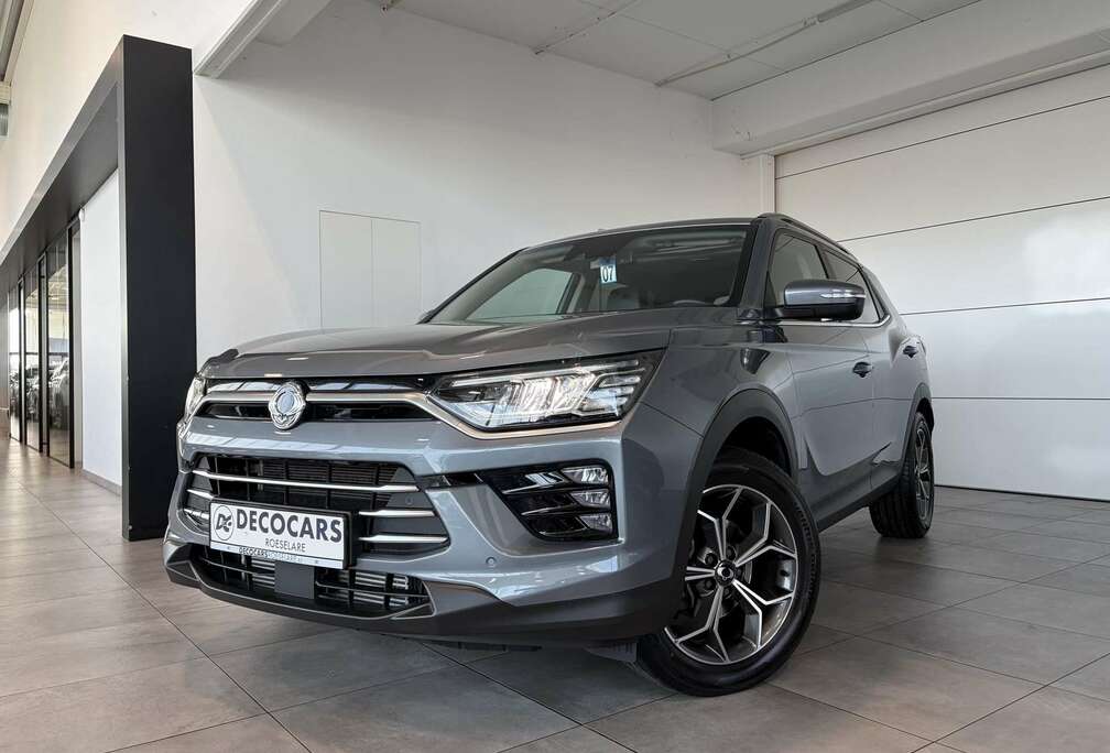 SsangYong Apple carplay - Android auto / Keyless / Open dak / zetelverwarming & koeling / Trekhaak / Camera