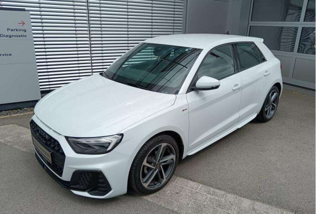 Audi Sportback S-line 25 TFSI s-tro