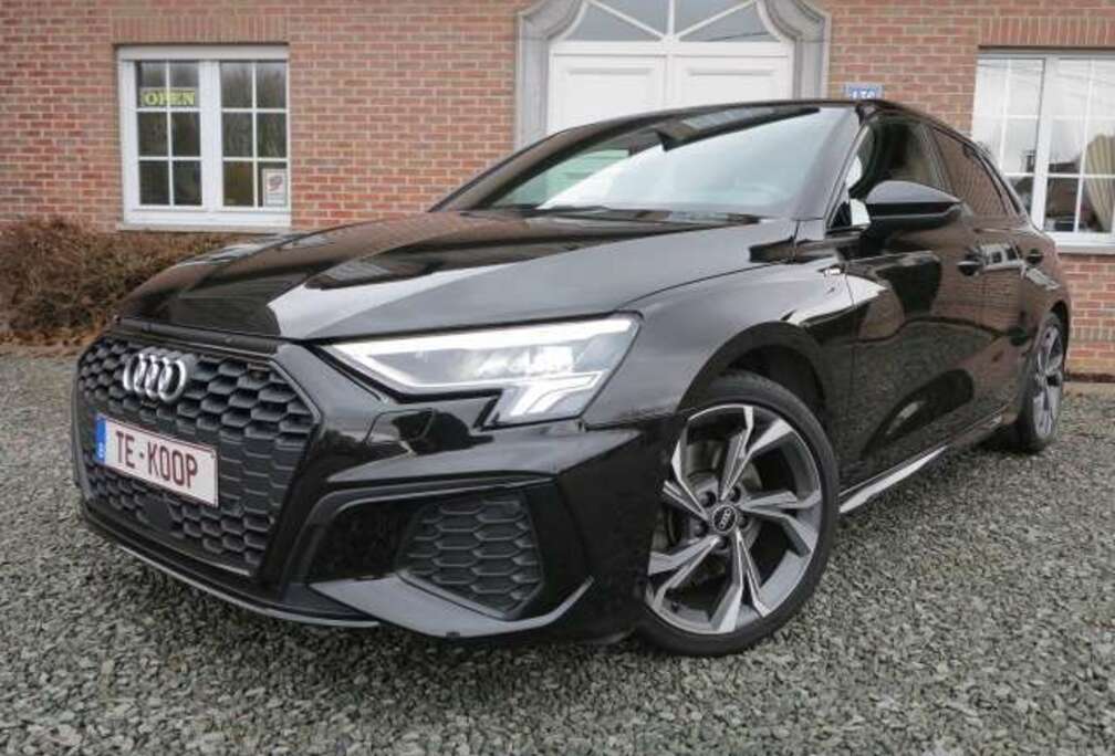 Audi A3 30 TFSI S-Line Business Edition Platinum aut.