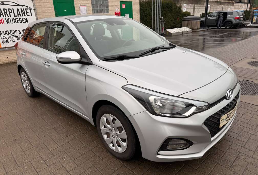 Hyundai i20 blue 1.2 Advantage