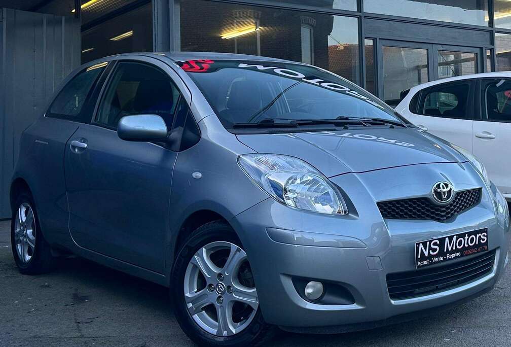 Toyota Yaris 1.33i VVT-i London