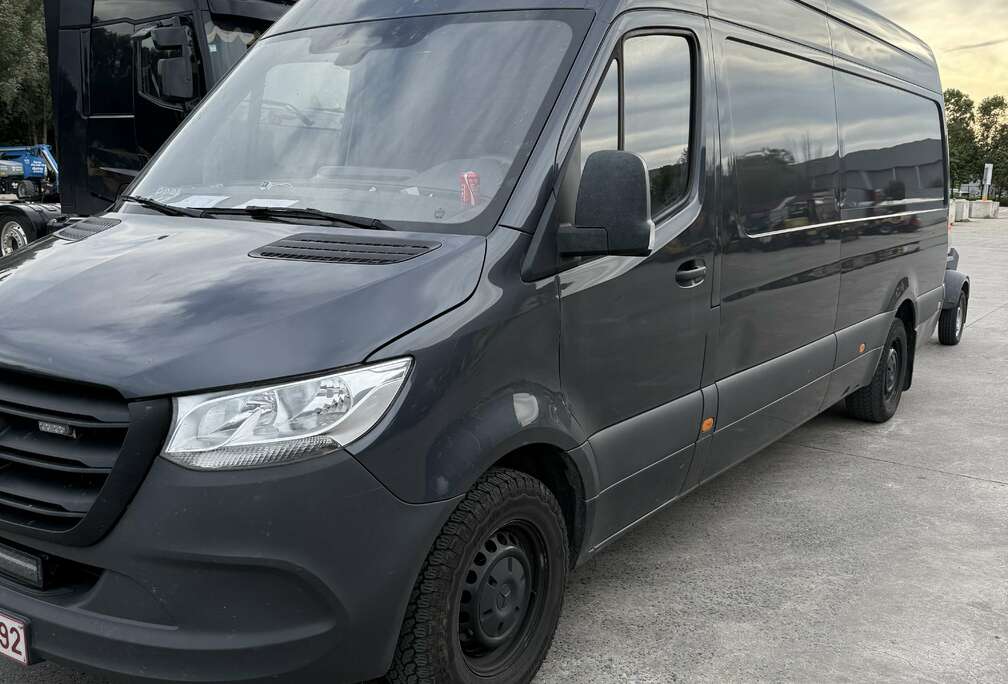 Mercedes-Benz 317 CDI Lang HA 9G-TRONIC