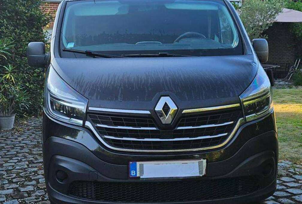 Renault 2.0 dCi L2H1 met trekhaak en extra schuifdeur