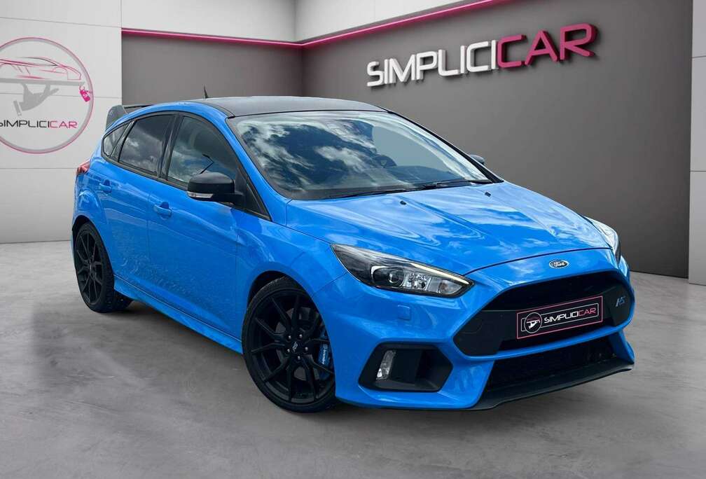 Ford Focus RS 2.3 Performance Black and Blue
