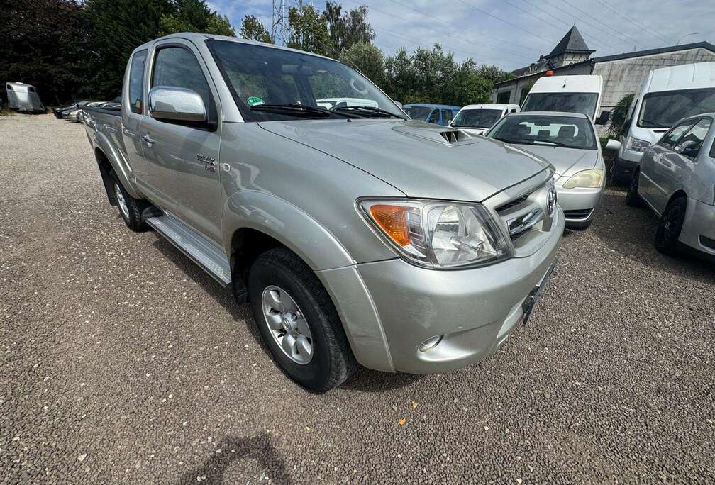 Toyota Hilux 2.5 Turbo D-4D 4WD S