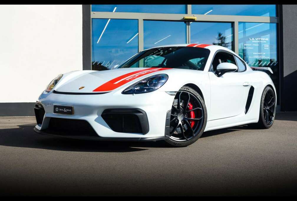 Porsche 718 GT4 PDK CLUBSPORTCARRARA WHITECARBONBUCKET