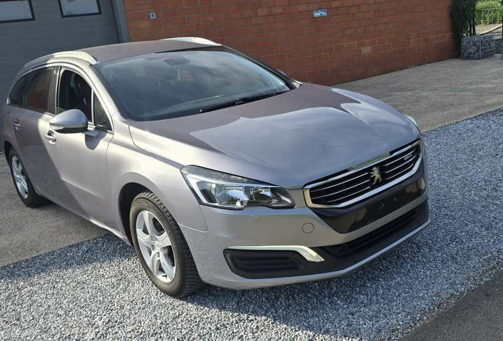 Peugeot SW 1.6 HDi 116 Stop&Start Business-Line Navi Euro6