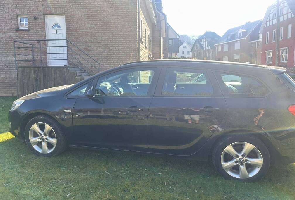 Opel Astra Sports Tourer 1.7 CDTi ECOTEC Cosmo DPF