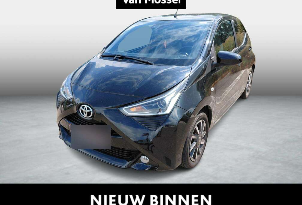 Toyota 1.0 VVT-i x-cite III