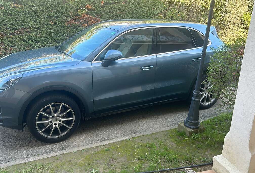 Porsche 3.0 Turbo V6 Tiptronic S