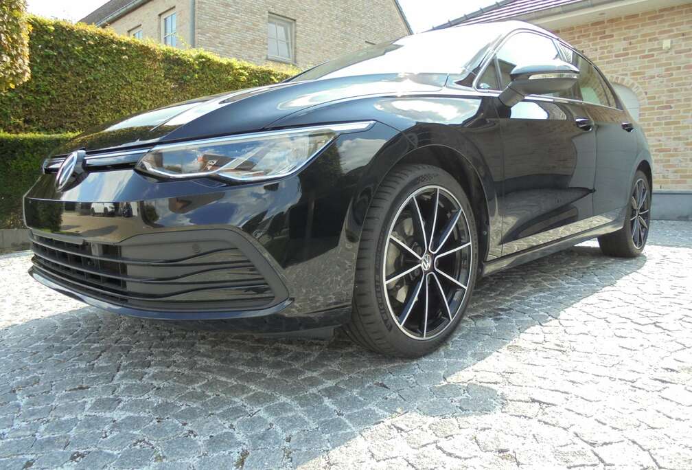 Volkswagen 1.0 TSI Life 110pk NAVI/PDC/10-2022/30000km/18 GTI