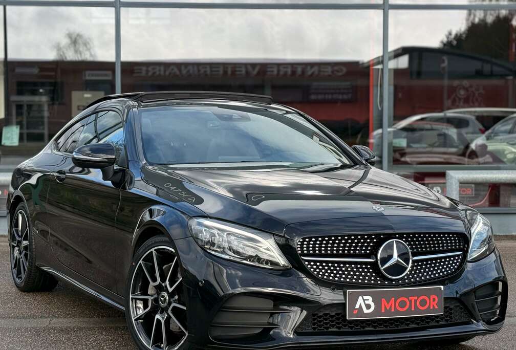 Mercedes-Benz Coupe PACK AMG PANO CAM JA19 CARPLAY 156CV