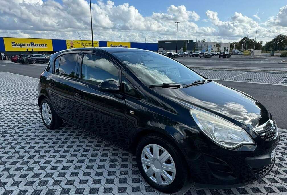 Opel 1.3 CDTi Black Edition DPF