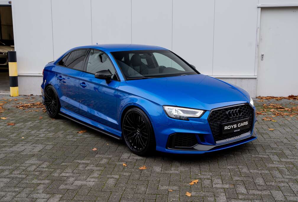 Audi RS3 Sportback DAZA/CARBON/B&O/RS SEATS/VIRTUAL COCKPIT