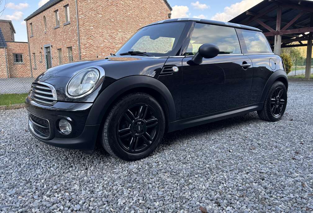 MINI 1.6 R56