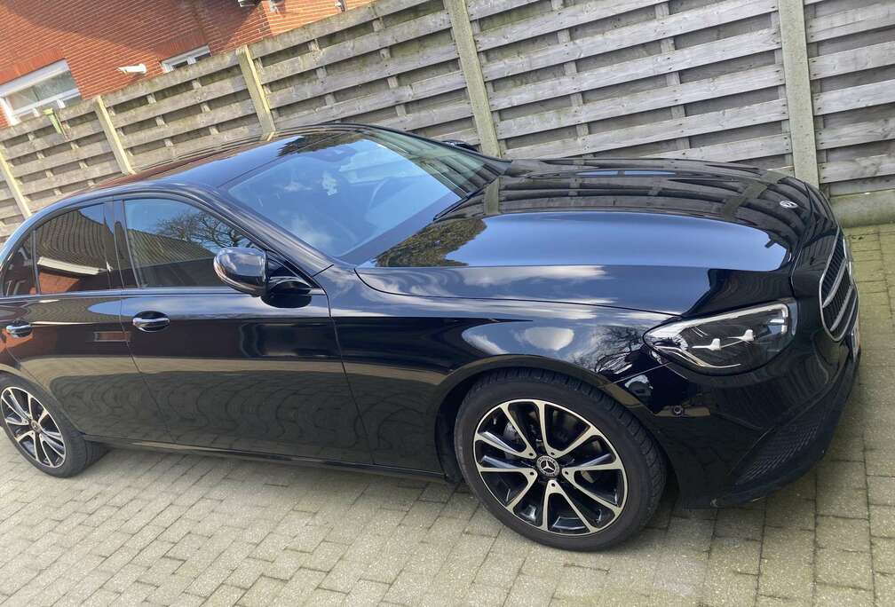 Mercedes-Benz d 9G-TRONIC Exclusive