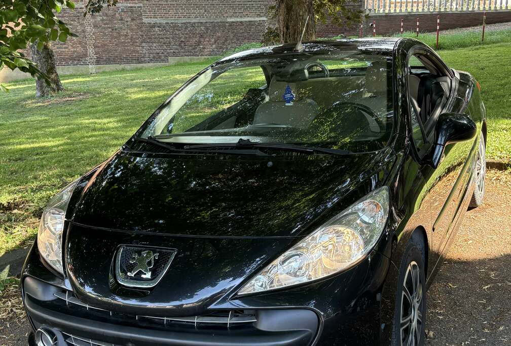 Peugeot CC 1.6i 16v Roland Garros