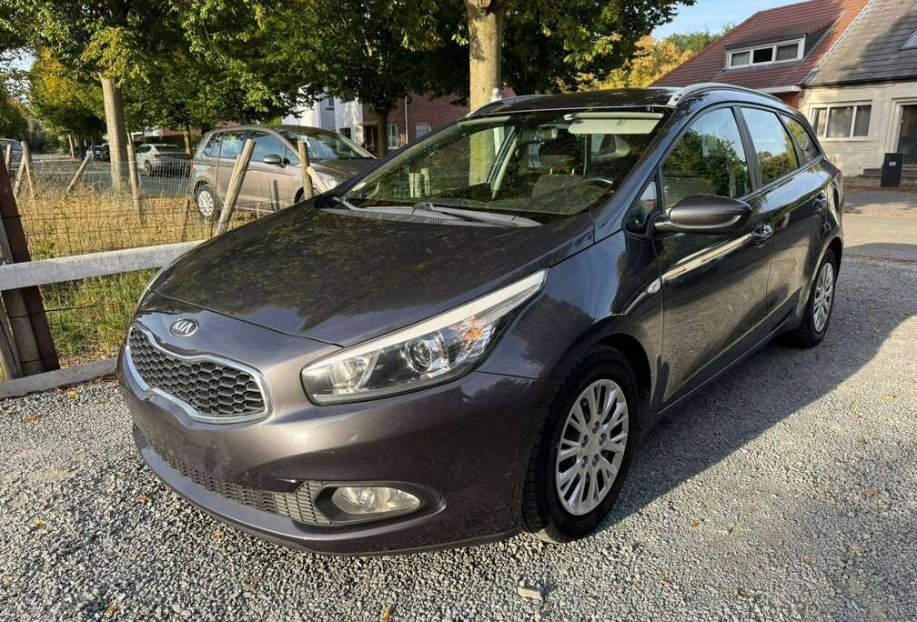 Kia Cee\'d 1.6 CRDi World Edition