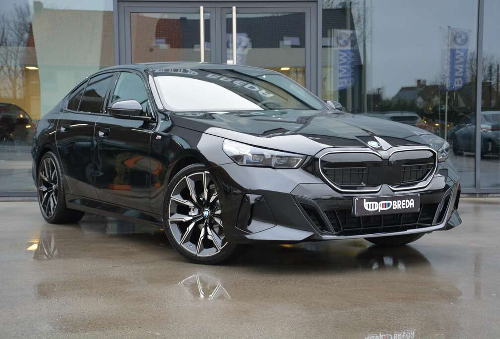 BMW i M-Sport/Trekhaak/HUD/Harman Kardon/ACC/360cam