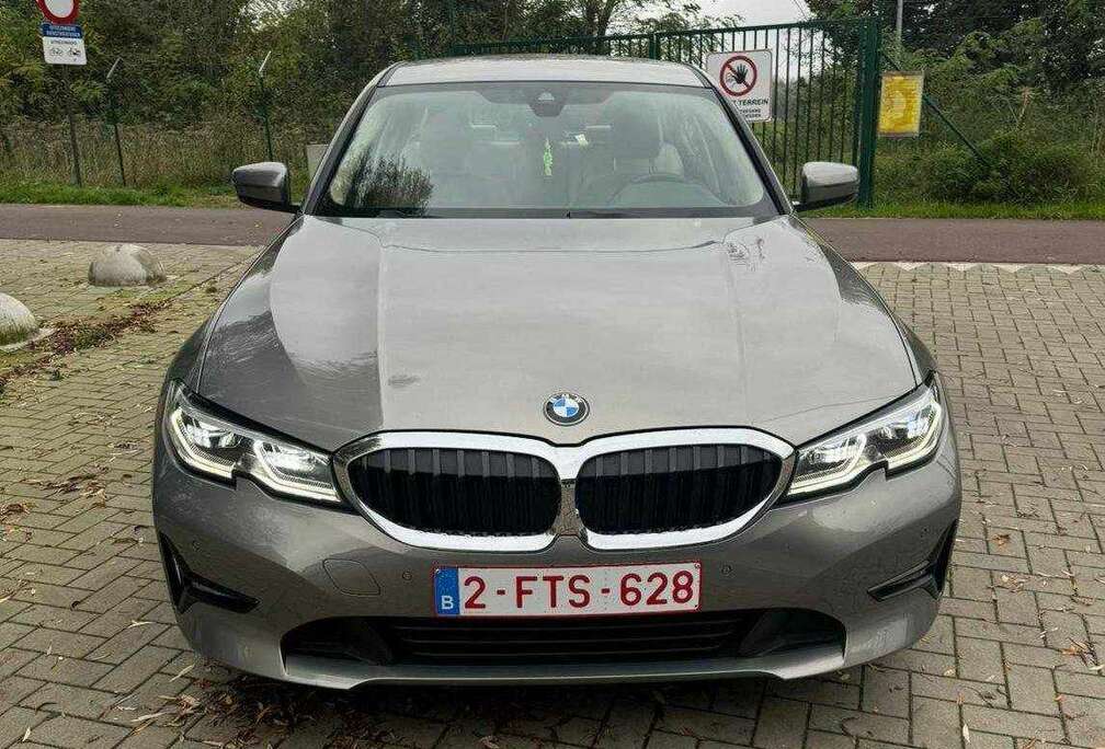 BMW PACK SPORT AUTOMATIC FEU LAZER ETAT NEUF