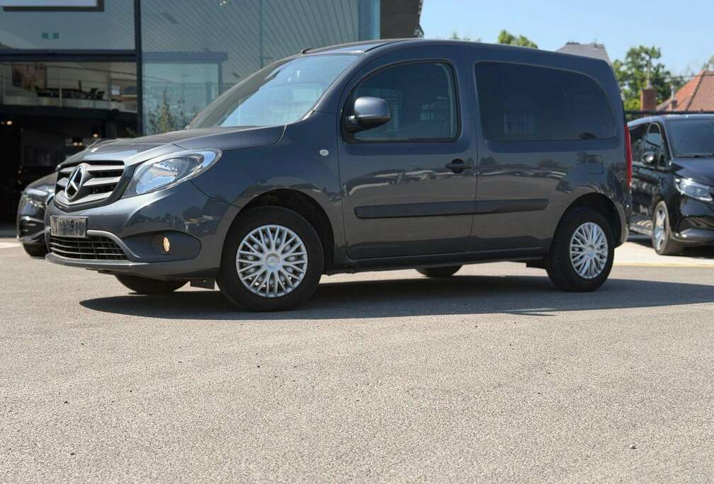 Mercedes-Benz 111 CDI A2 6M 81/110