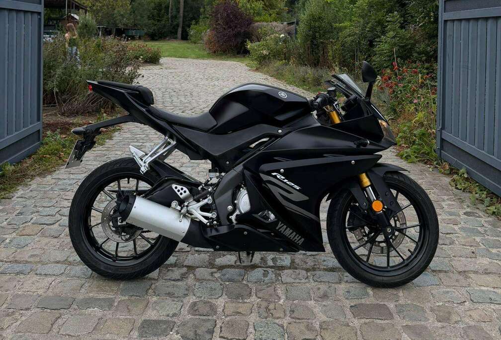ABS *Tech Black* @AelbrechtMotors