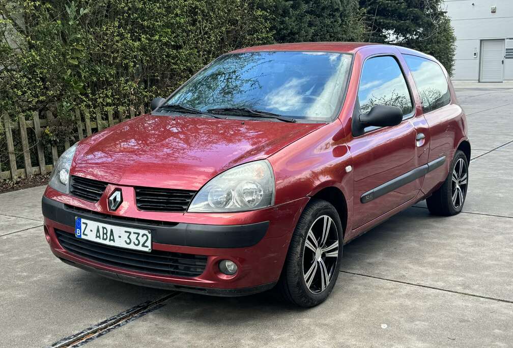 Renault Clio 1.2 Essence , 114.000 Km , 10.2004