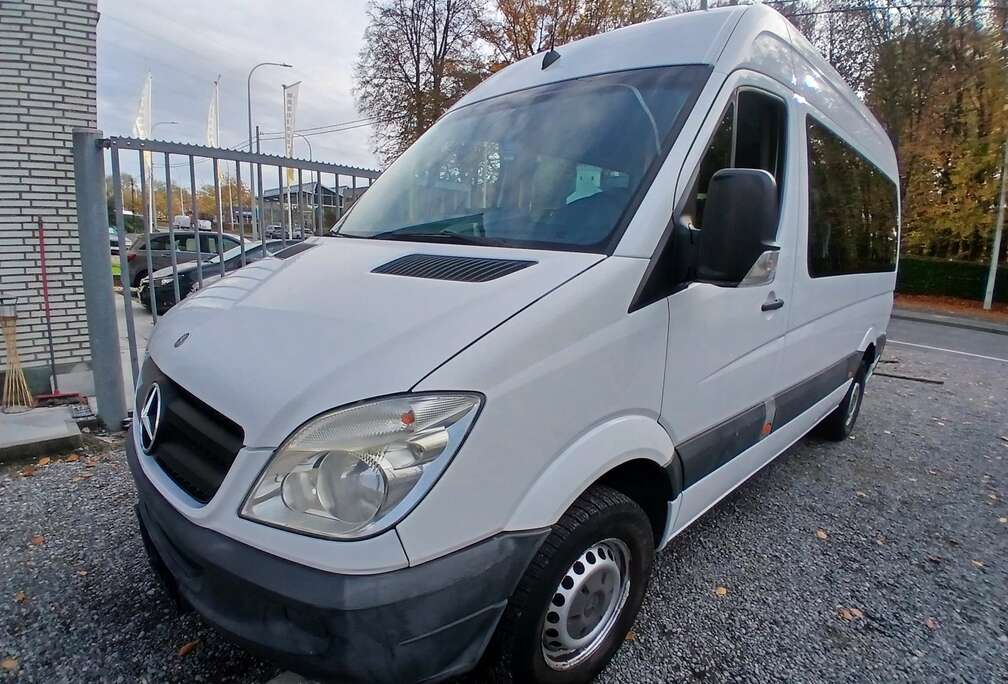 Mercedes-Benz 311 2.1 CDI A2H2