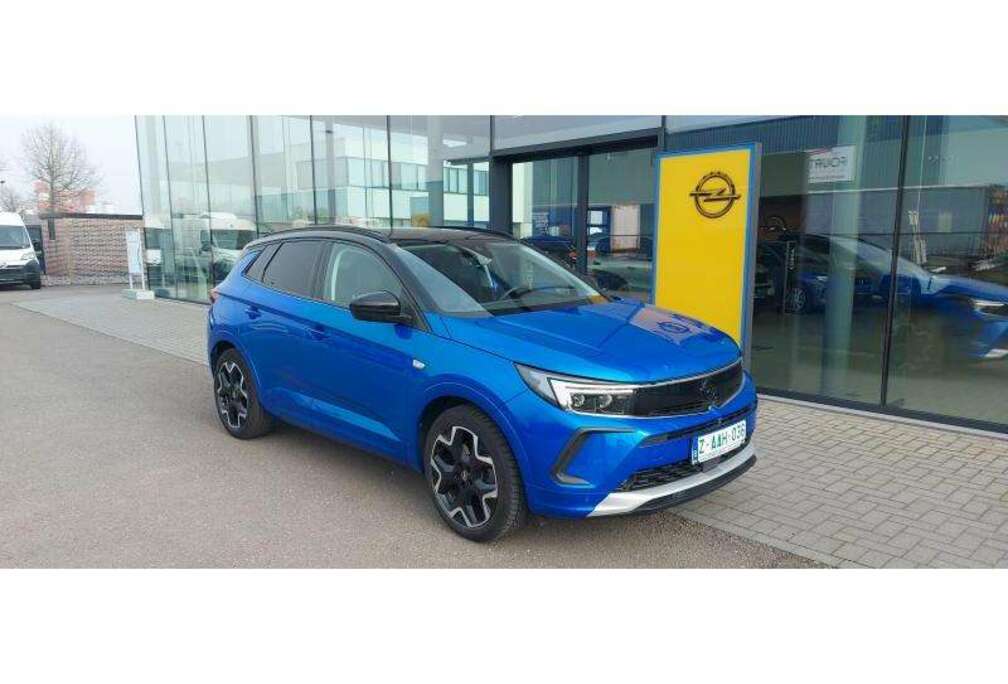 Opel Ultimate PHEV LEDER, LED MATRIX KOPLAMPEN