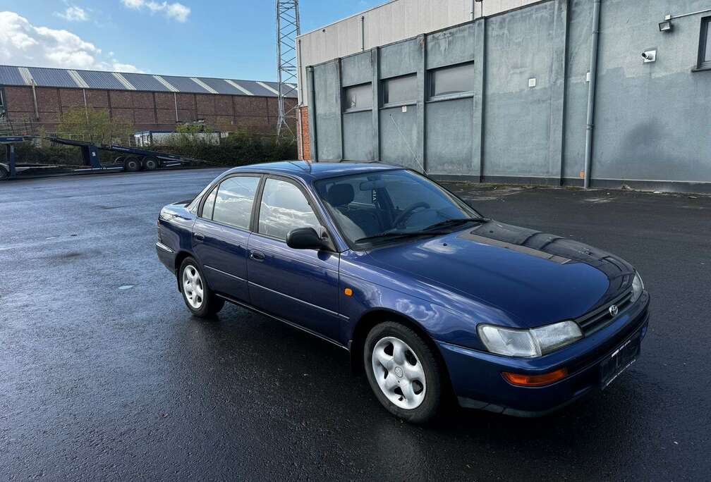 Toyota 1.3i 16v XLi DIRECTION ASSISTÉE POWER STERLING