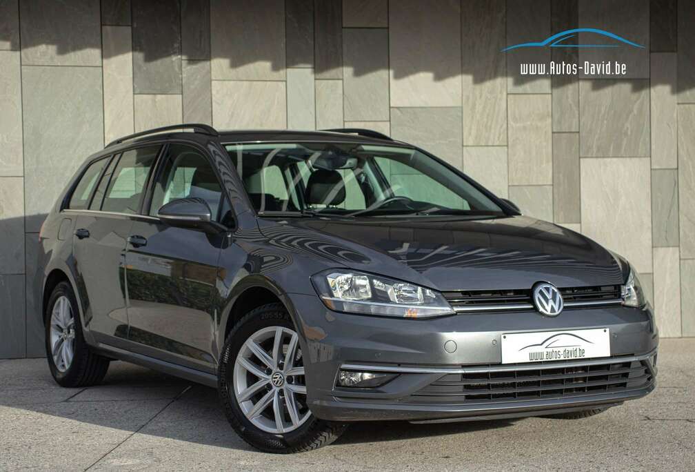 Volkswagen 1.6 TDI DSG / APPLE CARPLAY / ADAPT. CRUISECONTROL